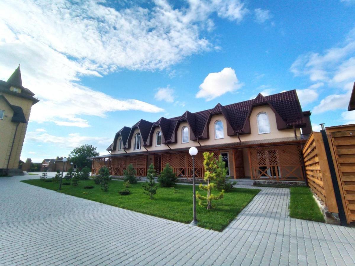 Готельно-Ресторанний Комплекс Прованс Парк Potsjajiv Eksteriør bilde
